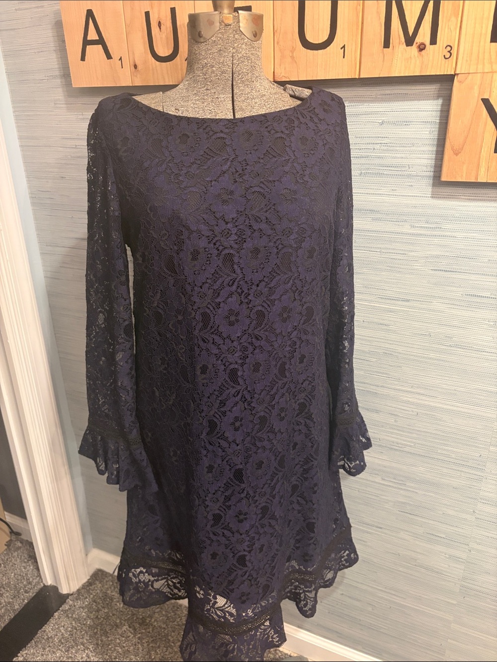 Perceptions Navy Lace Long Sleeve Shift Dress